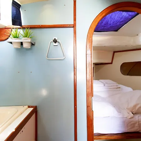 Botel Evamia Boat Lisbon