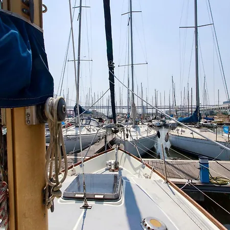 Úszó hotel Evamia Boat