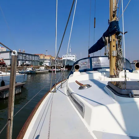 Evamia Boat Lisboa